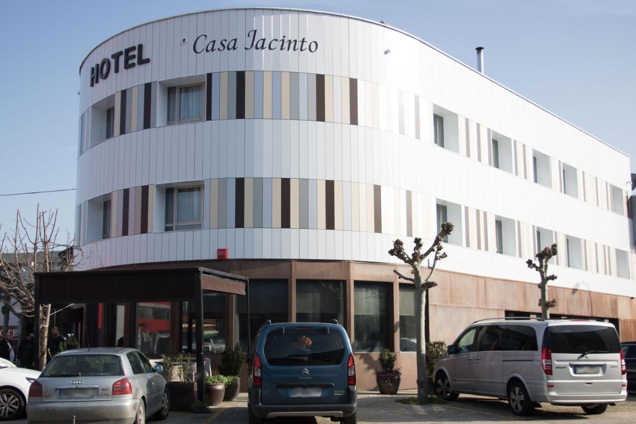 Hotel Casa Jacinto Burlada Exterior photo